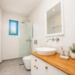 Dream Galazio Villa Kalathos